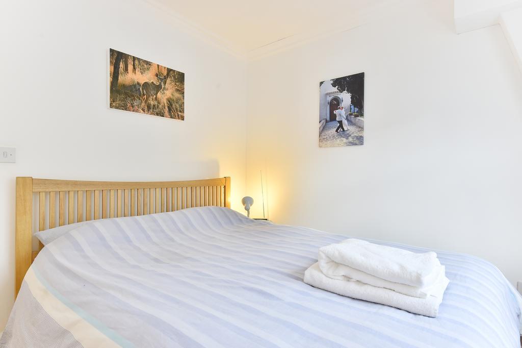 Charming Flat Near Earl'S Court Station, 4 Guests Appartamento Londra Esterno foto