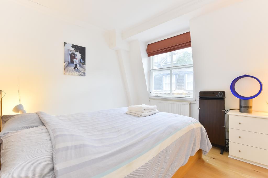 Charming Flat Near Earl'S Court Station, 4 Guests Appartamento Londra Esterno foto